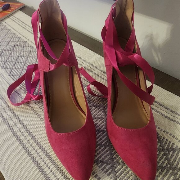 Lace up Heels - Picture 2 of 4